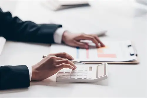 伦敦艺术大学伍老师简介